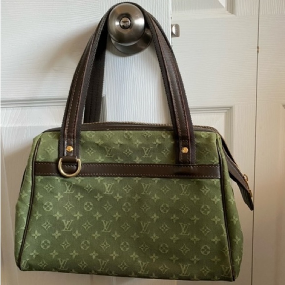 Louis Vuitton Josephine Bag